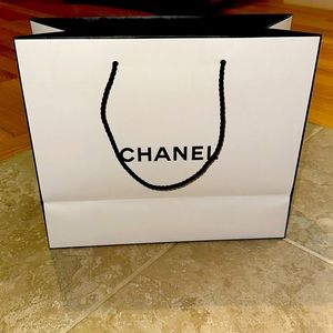 Chanel shopping bag